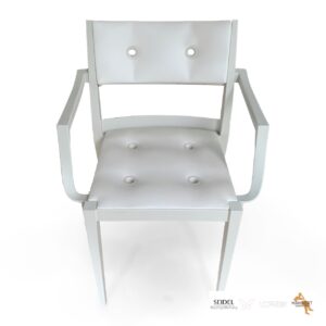 Dieses Bild zeigt den Outdoor Stuhl von Dedeon & Starck