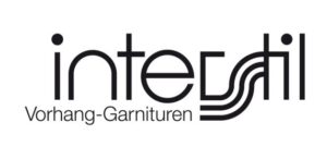 Firmenlogo von „interstil Vorhang-Garnituren“ in schwarzer Schrift auf weißem Hintergrund. Der markante Schriftzug zeichnet sich durch ein künstlerisch gestaltetes „s“ aus, das in drei geschwungenen Linien ausläuft. Seidel Raumgestaltung ist offizieller Fachhändler für Interstil-Produkte im Raum Dortmund, Witten, Hagen und Herdecke.
